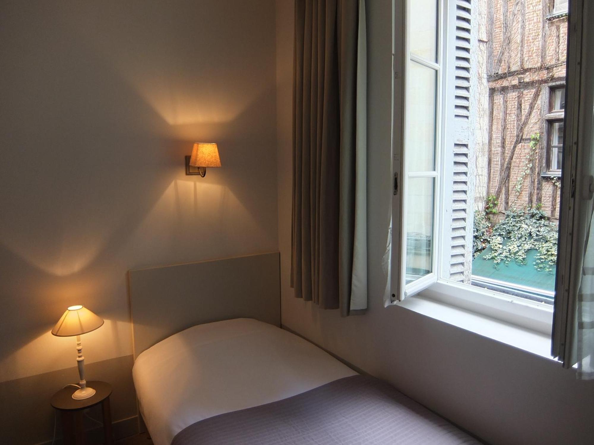 Hotel L'Adresse Tours Oda fotoğraf